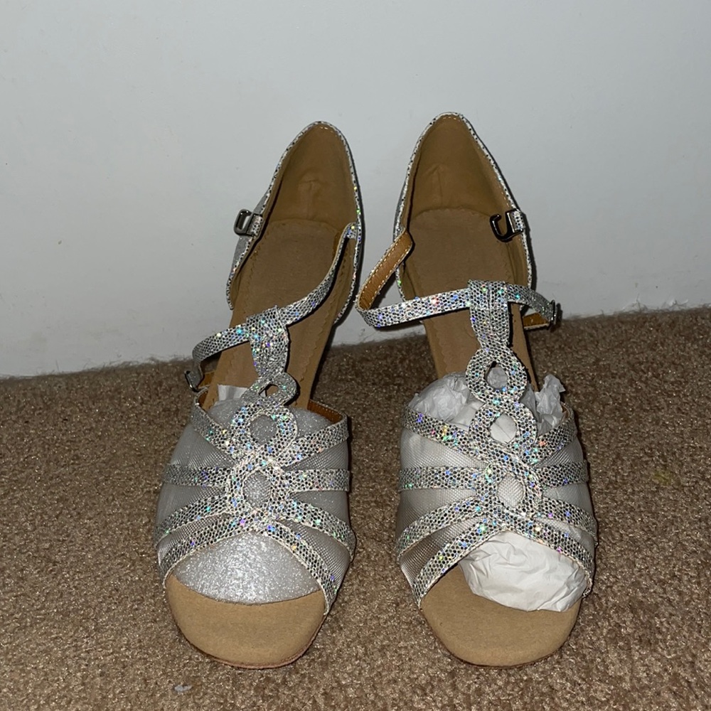 Silver Heels 👠